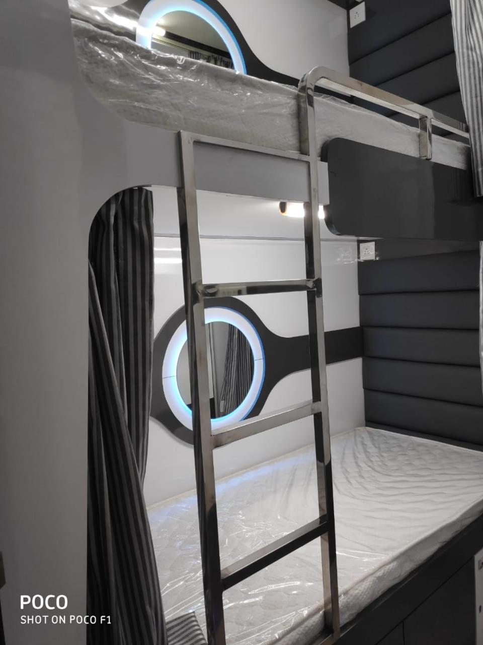 Ocean Dormitory Bombaj Zewnętrze zdjęcie