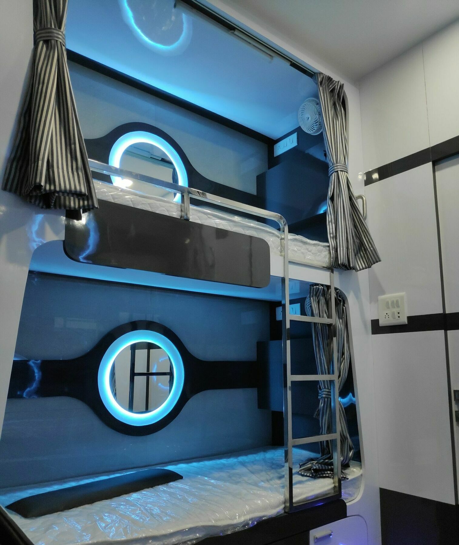 Ocean Dormitory Bombaj Zewnętrze zdjęcie